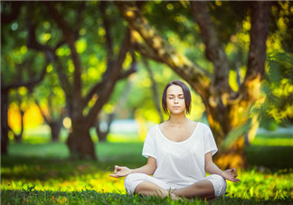 飯后多久可以練瑜伽？練高溫瑜伽的注意事項(xiàng)