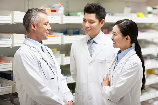 甲亢不吃藥可以哺乳嗎？甲亢不治療有什么后果？