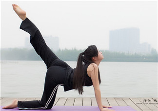 腰間盤(pán)突出能練瑜伽嗎?練瑜伽頭暈是怎么回事?