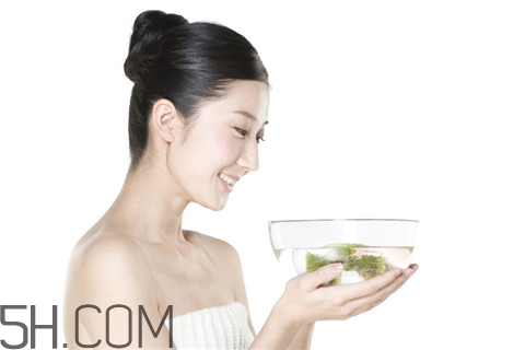 青春痘是怎么產(chǎn)生的？青春痘是痤瘡嗎？