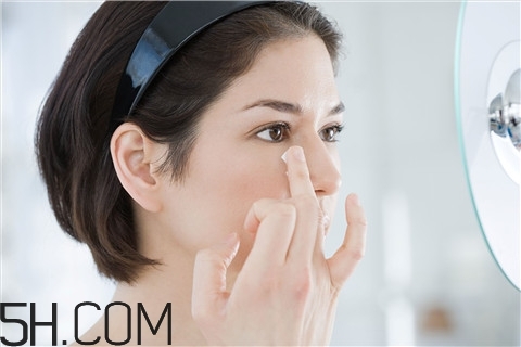 青春痘會長在哪里？青春痘會癢嗎？