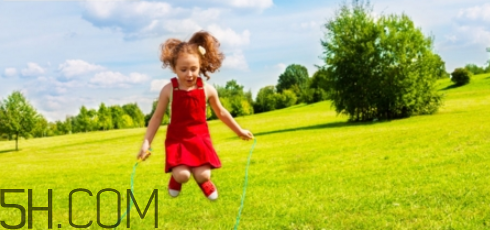 跳繩會(huì)傷膝蓋嗎？怎樣跳繩不傷膝蓋？