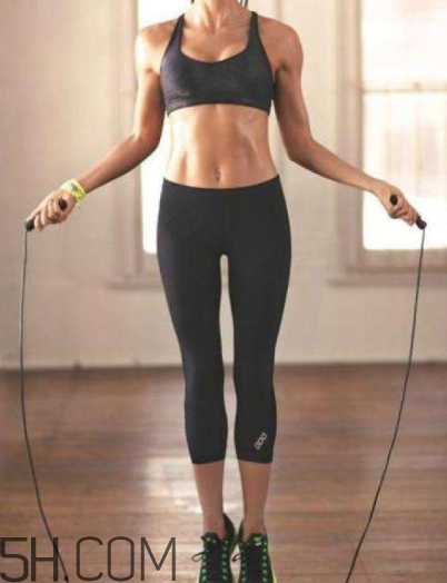 跳繩頭疼是怎么回事？跳繩有什么技巧？