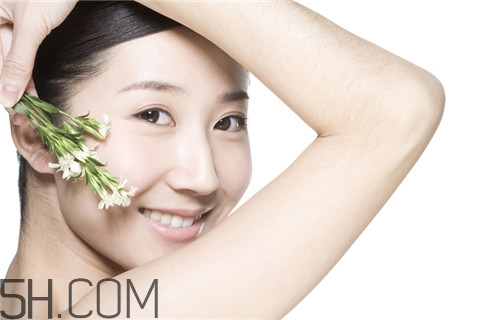 青春痘可以用酒精嗎？青春痘可以用硫磺皂嗎？