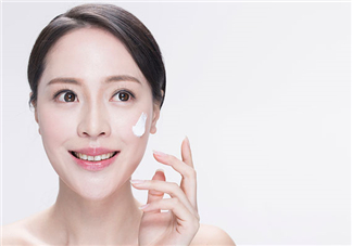 青春痘會長在頭皮上嗎？青春痘會長在屁股上嗎？