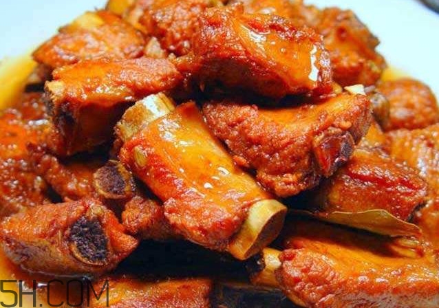 做糖醋排骨煮多長(zhǎng)時(shí)間？酸甜排骨和糖醋排骨有什么區(qū)別