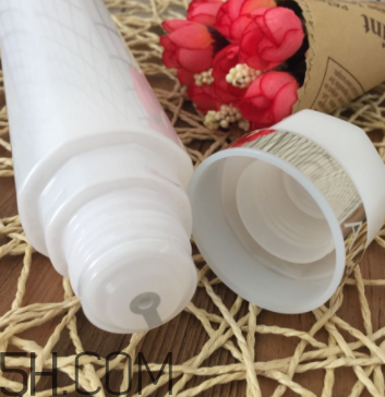 歐珀萊臻白多效角質(zhì)調(diào)理肌底液怎么樣？好用嗎？