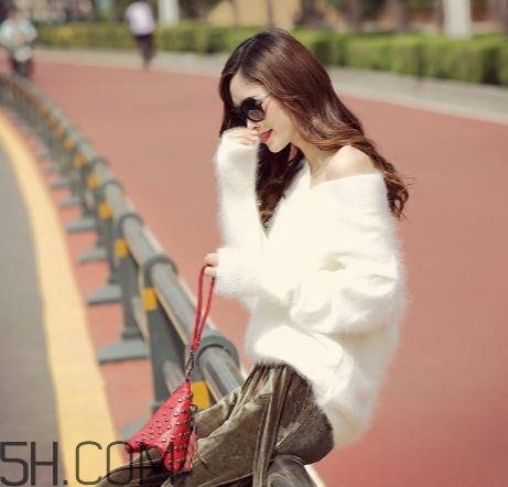 貂絨毛衣扎人嗎？貂絨毛衣扎人怎么辦？