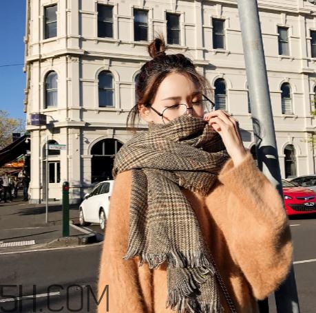 怎樣辨別貂絨毛衣真假？貂絨毛衣真假鑒別