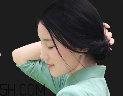 百雀羚保濕噴霧怎么用？百雀羚保濕噴霧使用心得