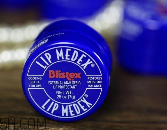 小藍(lán)罐唇膏正品多少錢？小藍(lán)罐唇膏怎么涂抹？