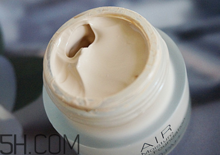 歐珀萊輕盈倍潤粉底霜怎么樣?好用嗎? 歐珀萊輕盈倍潤粉底霜怎么樣?好用嗎?