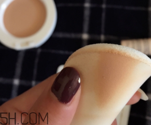 百雀羚粉餅怎么樣？百雀羚粉餅色號(hào)試色