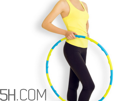 轉(zhuǎn)呼啦圈腰疼怎么辦？呼啦圈的花式轉(zhuǎn)法及姿勢(shì)