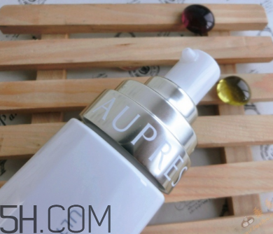 歐珀萊臻白多效柔膚乳有幾種_怎么選 歐珀萊臻白多效柔膚乳有幾種_怎么選