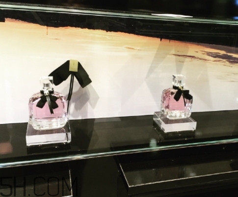 ysl圣羅蘭mon paris香水好聞嗎？mon paris香水香調(diào)