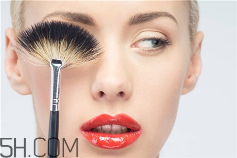 粉刺和螨蟲有什么區(qū)別？粉刺是螨蟲嗎？