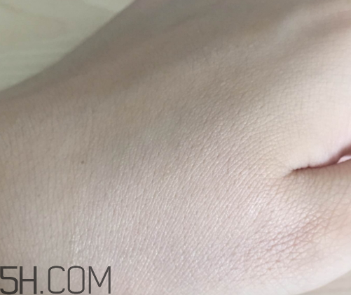 初之印修容氣墊CC霜怎么樣？多少錢？