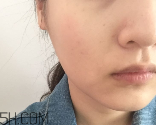 初之印修容氣墊CC霜怎么樣？多少錢？