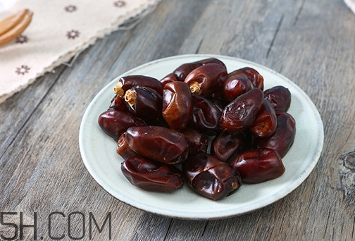 椰棗什么時候吃最好？椰棗有核嗎