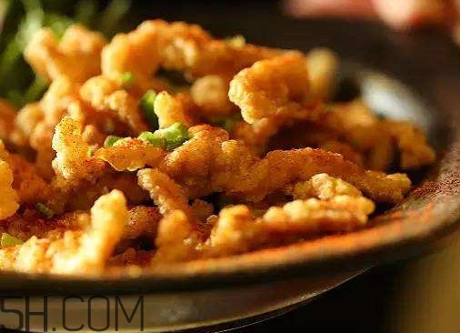 一斤肉做酥肉要放多少個(gè)雞蛋淀粉？酥肉的營(yíng)養(yǎng)價(jià)值