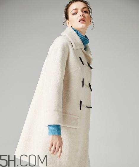 羊剪絨和羽絨服哪個(gè)好？羊剪絨大衣和羽絨服哪個(gè)保暖？