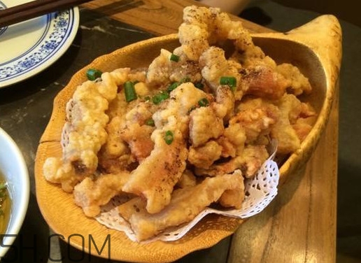 炸酥肉是用面粉還是淀粉？炸好的酥肉怎么煮好吃