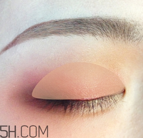 破碎娃娃妝怎么化？萬圣節(jié)破碎娃娃妝畫法教程