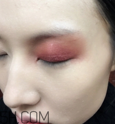 破碎娃娃妝怎么化？萬圣節(jié)破碎娃娃妝畫法教程