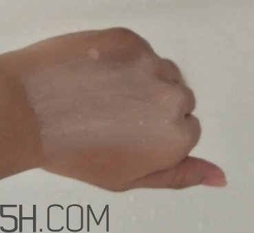 卡姿蘭和歐萊雅哪個(gè)好？卡姿蘭和歐萊雅對(duì)比