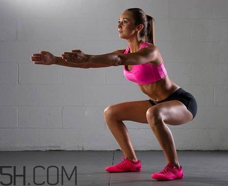 深蹲要蹲多深？深蹲要不要蹲到底？