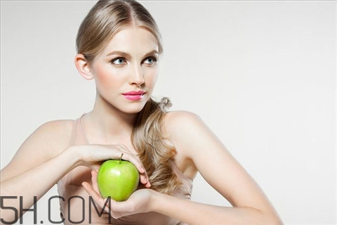 粉刺可以用酒精消毒嗎？粉刺可以用粉刺針擠嗎？