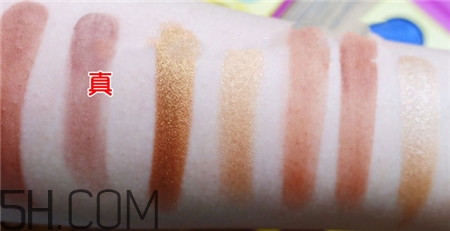 juvias place眼影盤(pán)真假辨別_埃及艷后眼影盤(pán)真假對(duì)比