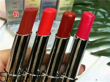 dior迪奧固體唇釉真假怎么辨別_對(duì)比圖 dior迪奧固體唇釉真假怎么辨別_對(duì)比圖