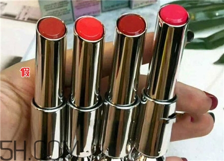 dior迪奧固體唇釉真假怎么辨別_對(duì)比圖 dior迪奧固體唇釉真假怎么辨別_對(duì)比圖