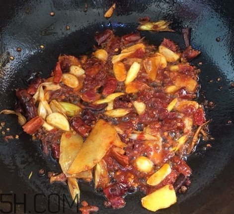 花蓋蟹和梭子蟹哪個好吃？花蓋蟹和梭子蟹區(qū)別