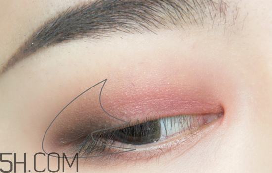 蜜桃約會(huì)妝怎么畫_橘色約會(huì)妝容教程 蜜桃約會(huì)妝怎么畫_橘色約會(huì)妝容教程