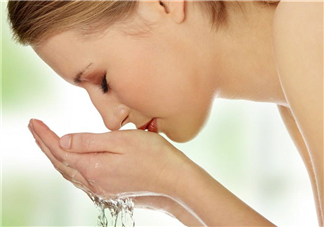 粉刺擠了會不會留疤？粉刺擠出來后有個小洞