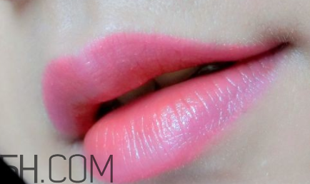 歐珀萊雙色唇棒怎么樣_試色圖 歐珀萊雙色唇棒怎么樣_試色圖