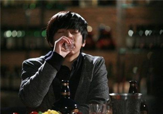 喝酒肝疼怎么回事？喝酒會(huì)得肝癌嗎？