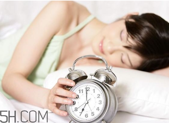 失眠的癥狀有哪些？經(jīng)常運(yùn)動(dòng)后失眠會(huì)怎樣？