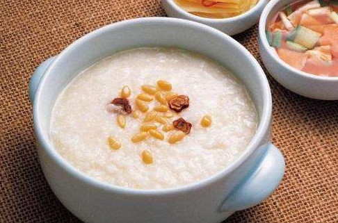 不用電飯鍋怎么煮飯？煮飯時(shí)飯和水的比例是多少