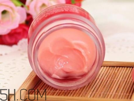 蘭芝唇膜哪個(gè)味道好聞？蘭芝唇膜哪個(gè)顏色好用？