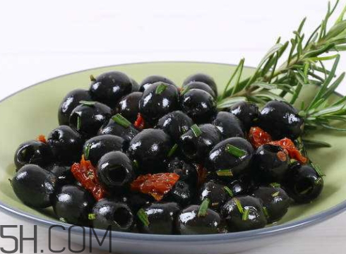 黑橄欖怎么腌制 腌黑橄欖的功效與作用 黑橄欖怎么腌制 腌黑橄欖的功效與作用