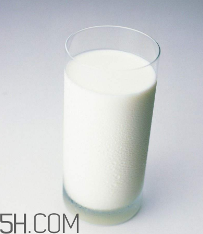 常見(jiàn)的六種牛奶有哪些？牛奶的致命喝法