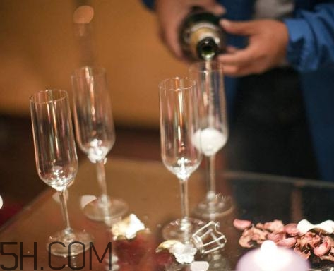 喝酒會影響視力嗎？喝酒會影響智商嗎？