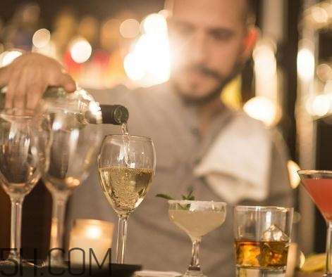 身上有傷口能喝酒嗎？喝酒會(huì)影響傷口愈合嗎？