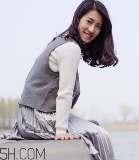 one more的衣服怎么樣？one more衣服貴嗎？