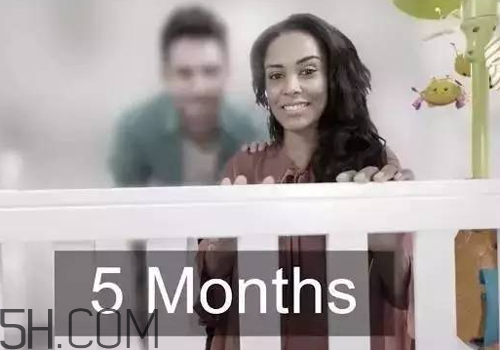 寶寶出生30天能看多遠 寶寶視力發(fā)育過程圖解 寶寶出生30天能看多遠 寶寶視力發(fā)育過程圖解