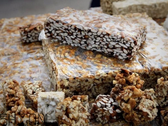 正宗的新疆切糕怎么做？切糕可以過(guò)夜嗎